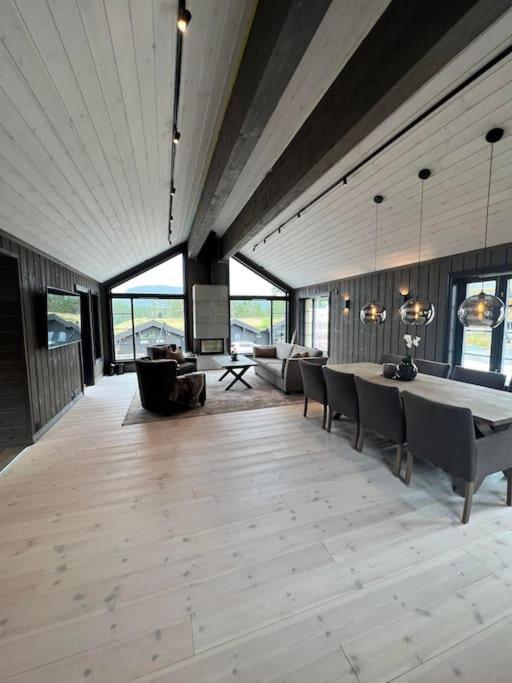 Ny Eksklusiv Hytte I Vradal Med Perfekt Beliggenhet- Alpin Og Ski Luaran gambar